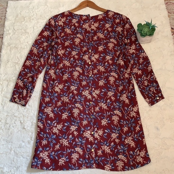 MADEWELL Button-Back shift Dress in Antique Flora maroon and blue floral - Picture 6 of 9